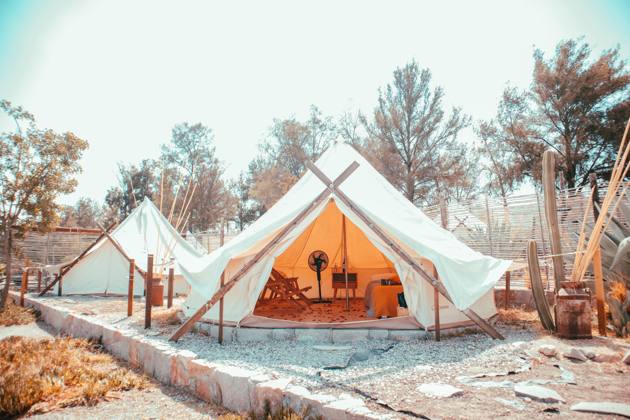 Condohotel vs glamping: ¿cuál es la mejor apuesta turística en México?