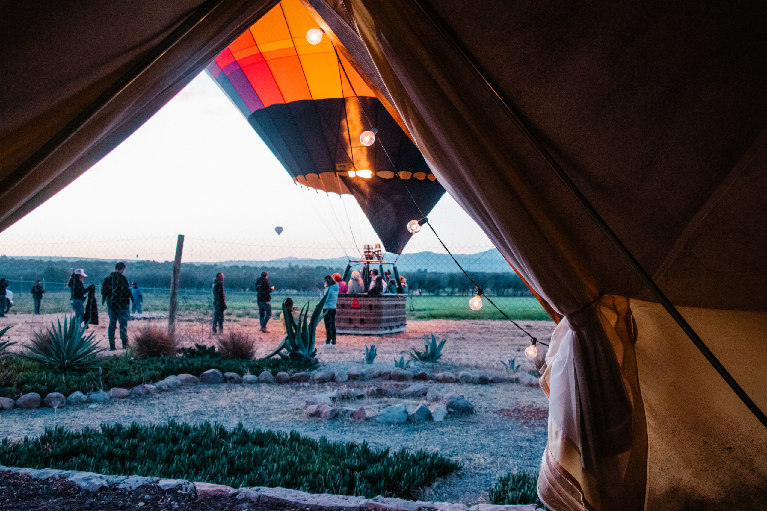 Glamping de lujo en 2026: invertir en turismo con alto retorno y bajo impacto